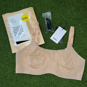 •new• Knix the evolution reversible convertible no-wire bra  in tan/black